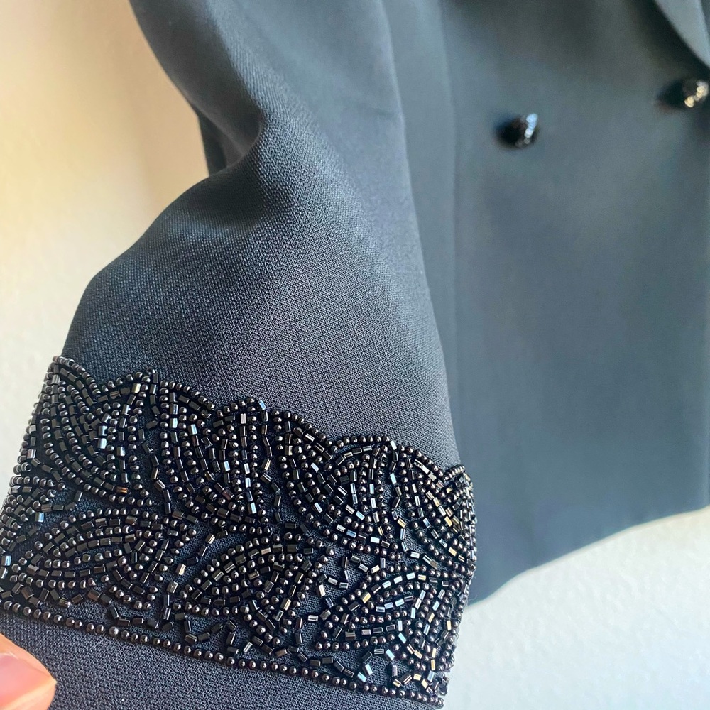 Chic Beaded Black Blazer 🖤